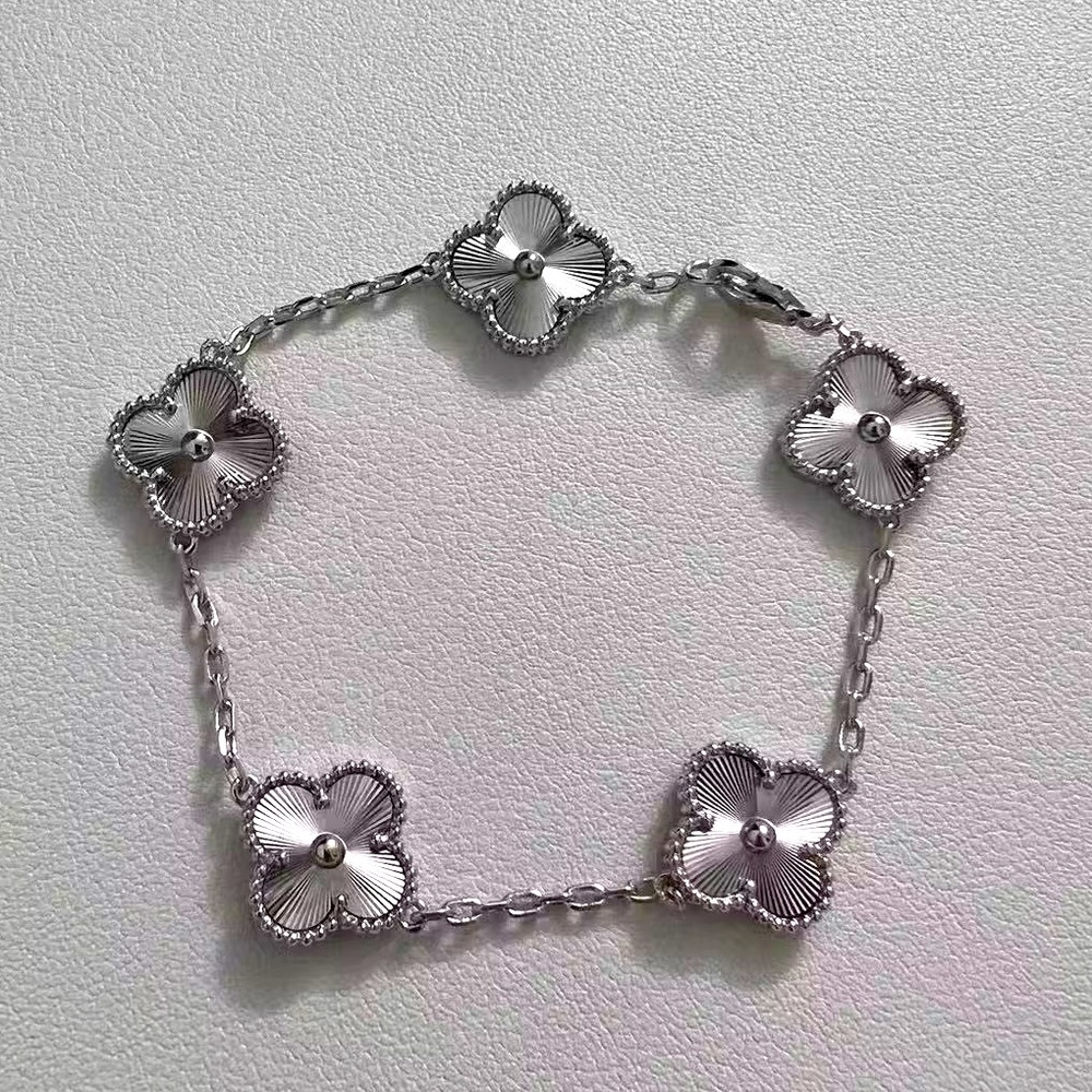 S925 Sterling Silver 18k Gold fashion Foil laser flower bracelet in SILVER.